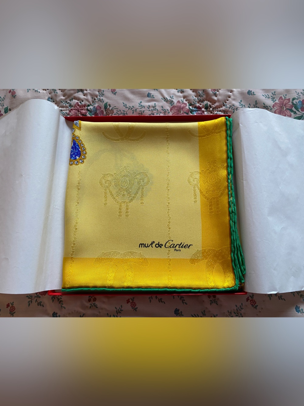 Brand New Authentic Must de Cartier Paris Scarf - Gem